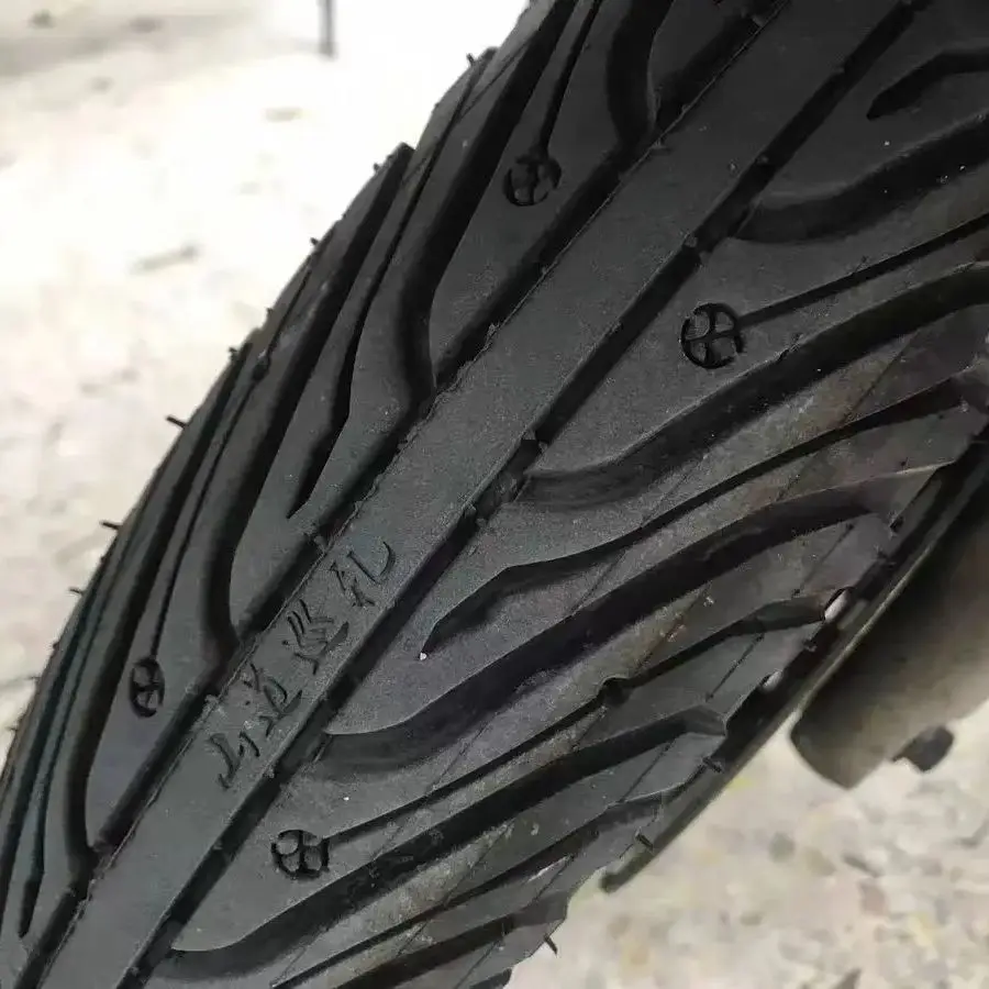 Electric vehicle tire fitting